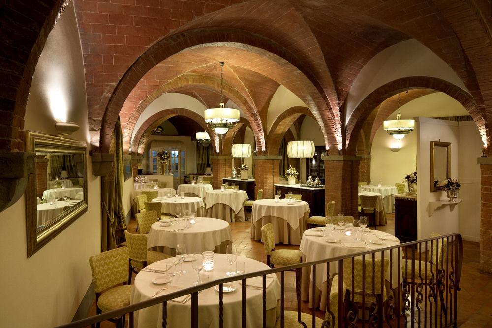 מונטאיונה Unahotels Palazzo Mannaioni Toscana מראה חיצוני תמונה