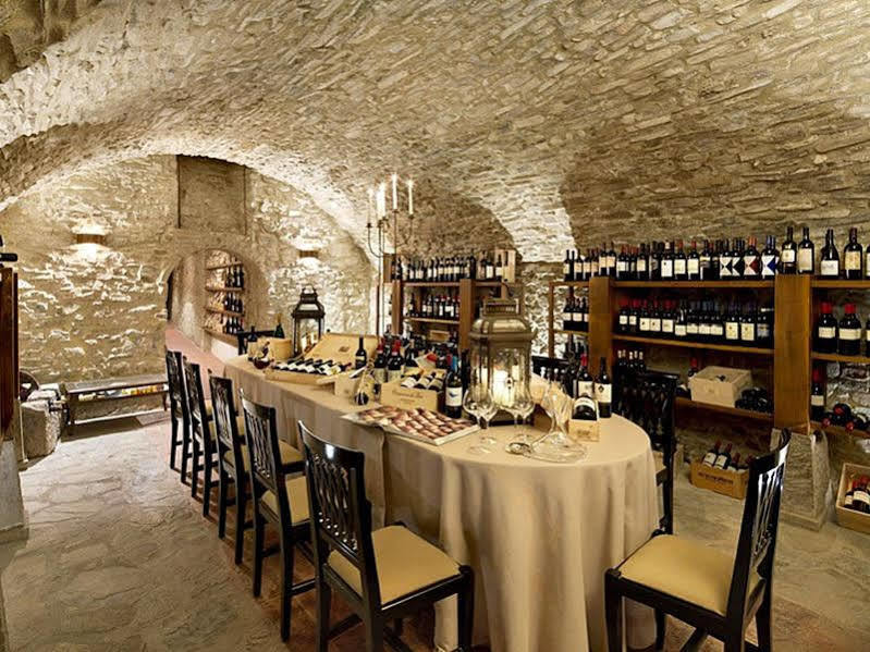 מונטאיונה Unahotels Palazzo Mannaioni Toscana מראה חיצוני תמונה