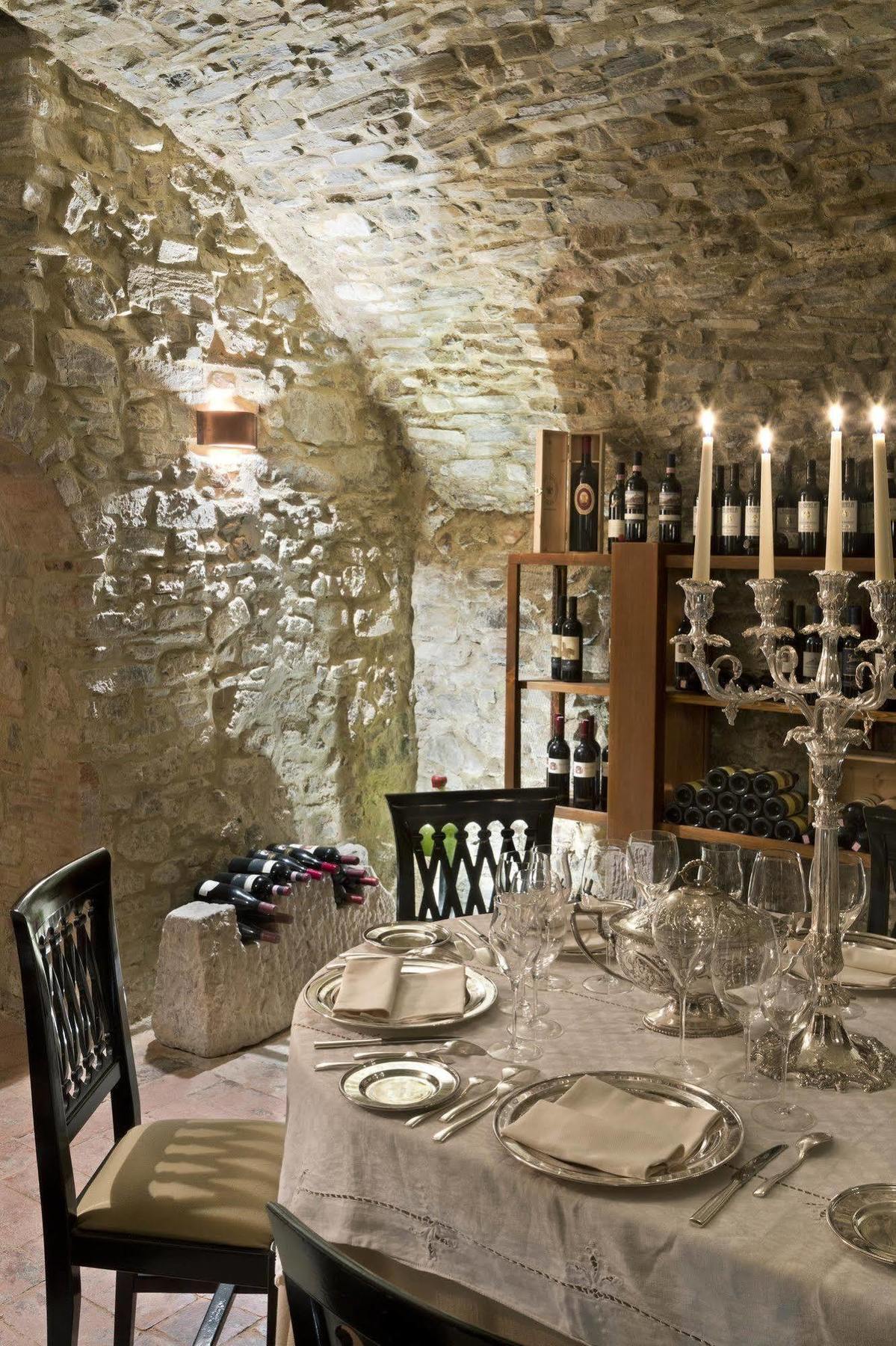 מונטאיונה Unahotels Palazzo Mannaioni Toscana מראה חיצוני תמונה