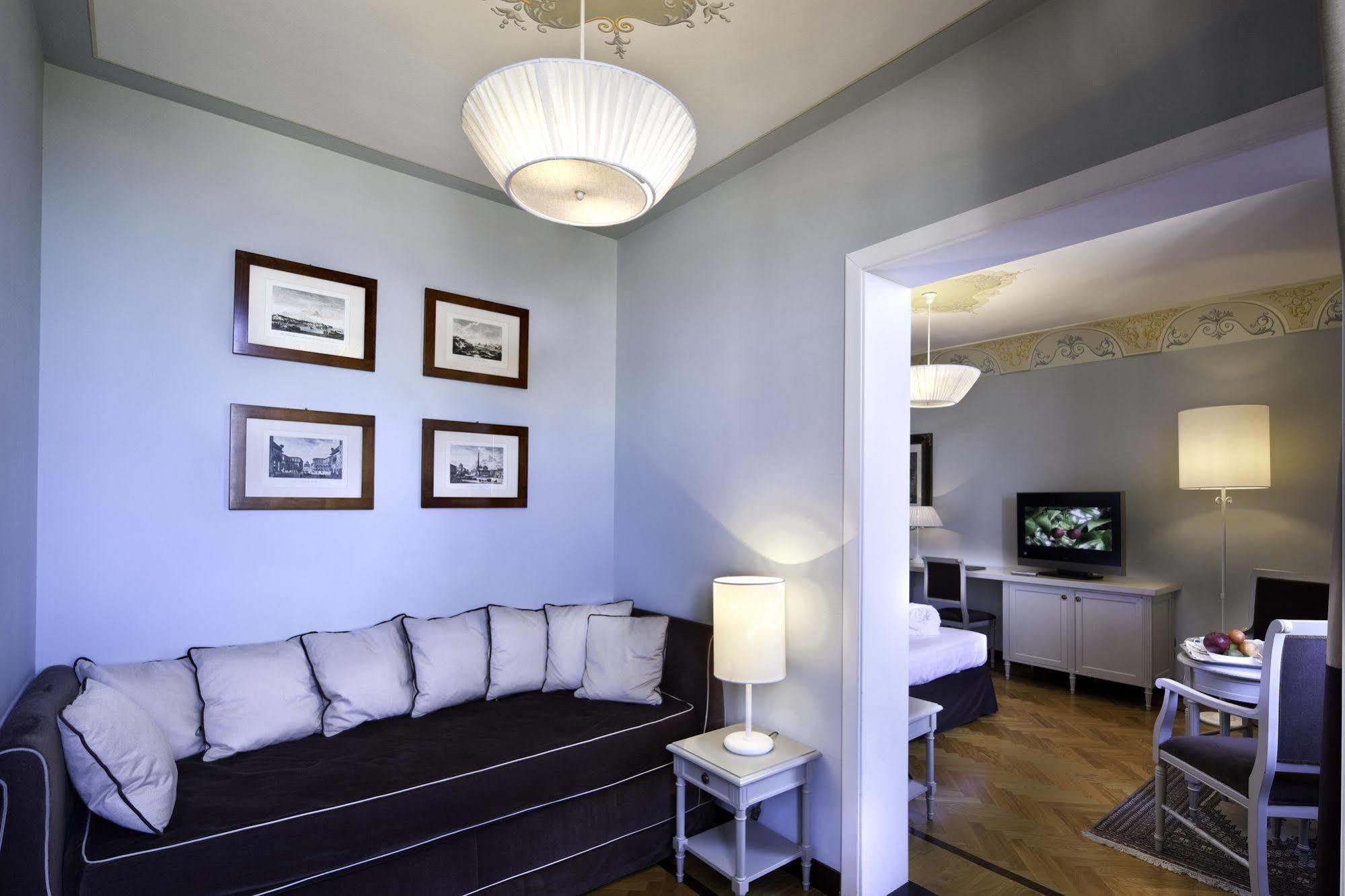 מונטאיונה Unahotels Palazzo Mannaioni Toscana מראה חיצוני תמונה